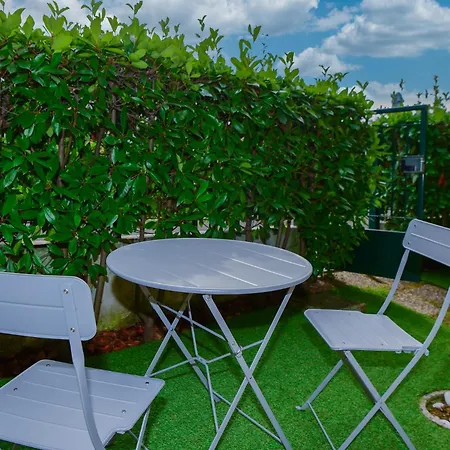 Breva Apartment *